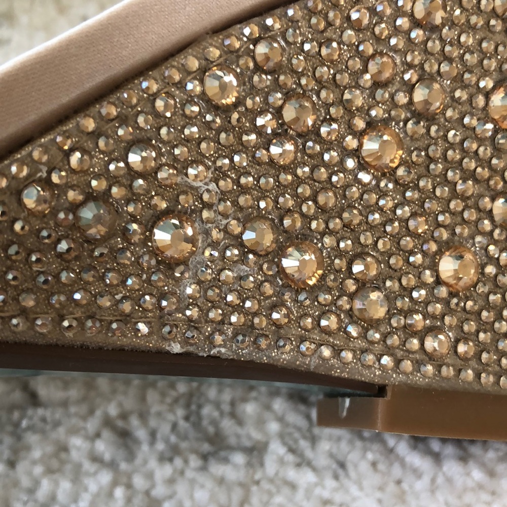 NWOB Betsey Johnson Debie Wedge Sandals - Picture 5 of 7
